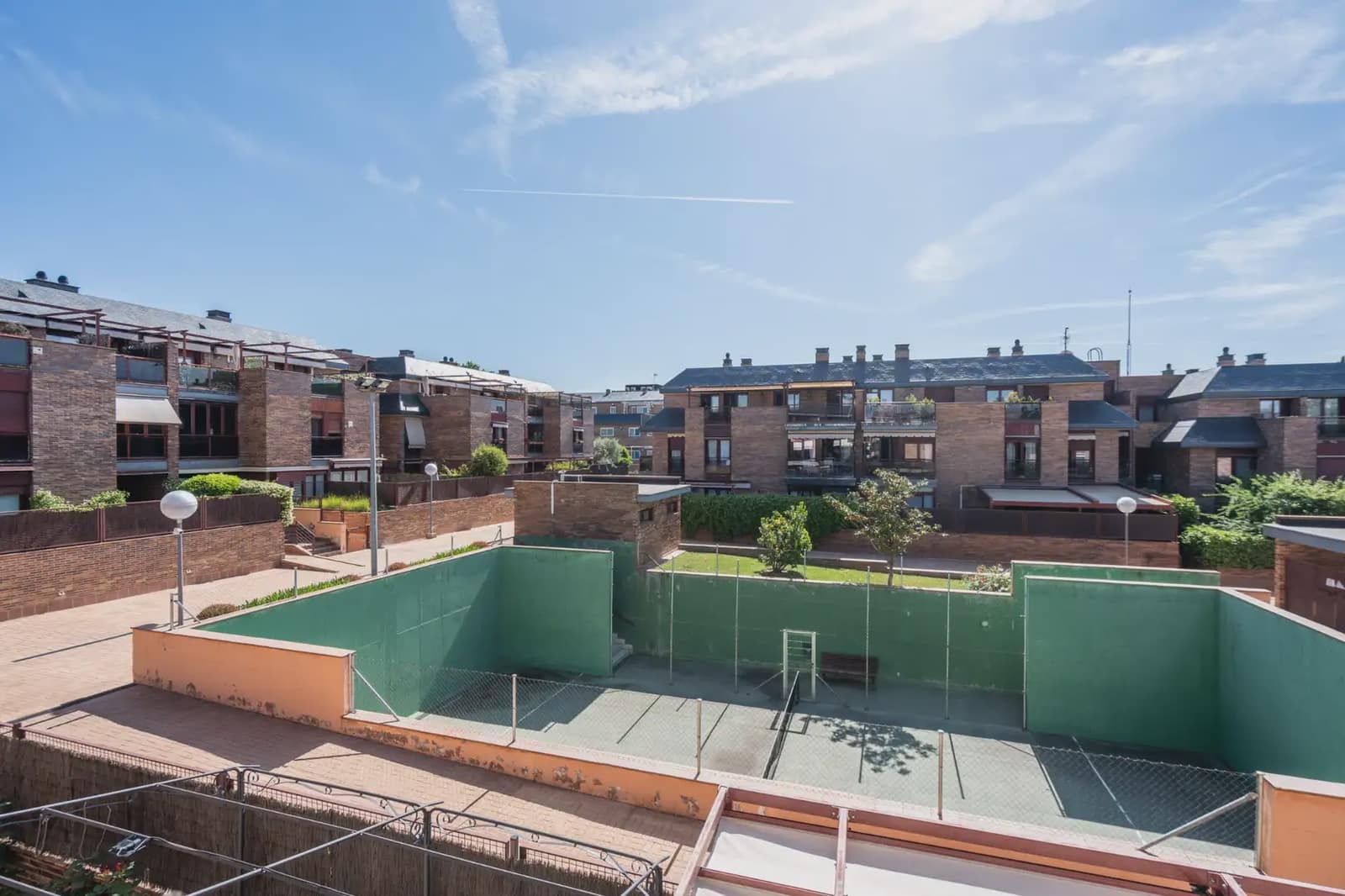3 Zimmer Wohnung zu verkaufen in Las Rozas de Madrid mit Pool - 660.000 € (Ref: 9815209)