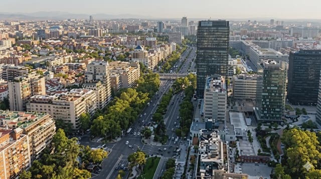 Kaupallinen myytävänä paikassa Hispanoamérica, Madrid kaupunki - 10 000 000 € (Ref: 9816625)