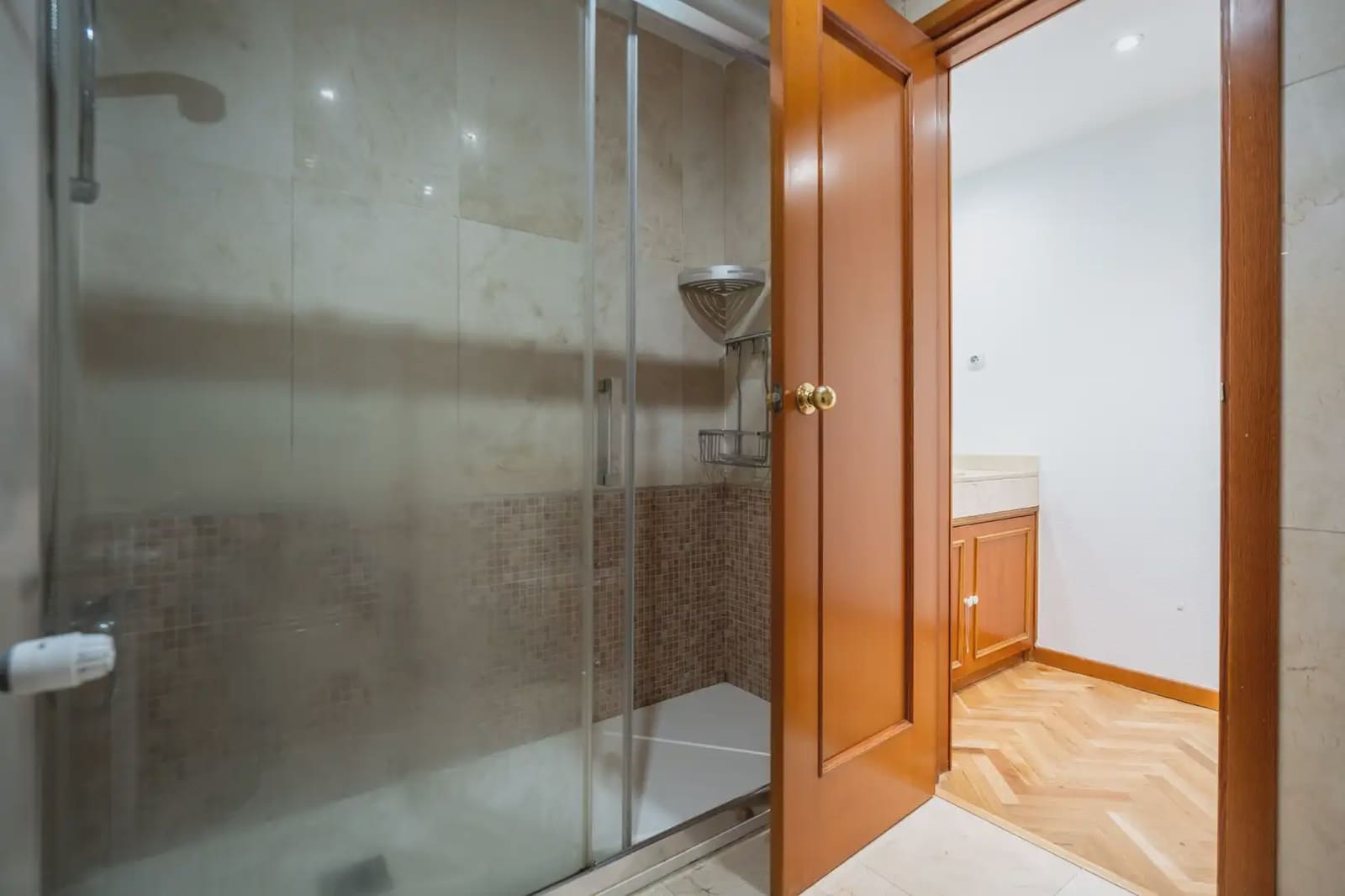 2 bedroom Flat for rent in Madrid city - € 2,100 (Ref: 9821681)