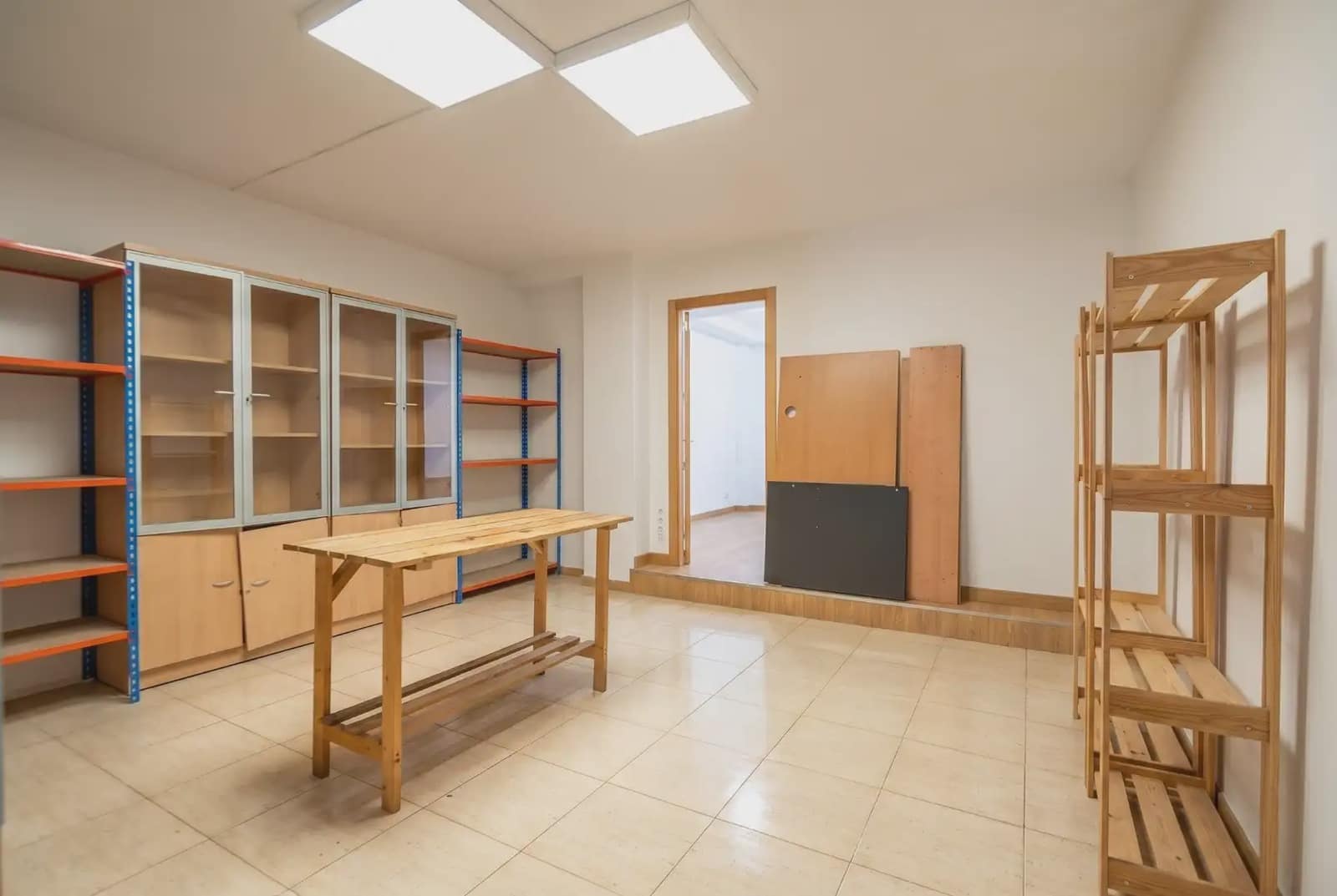 Commercial for sale in Torrelodones - € 360,000 (Ref: 9827522)