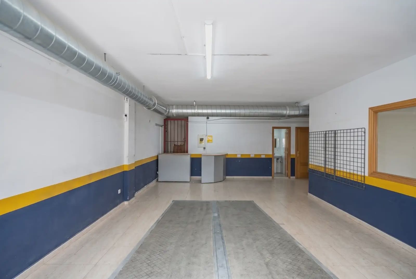 Commercial for sale in Torrelodones - € 360,000 (Ref: 9827522)