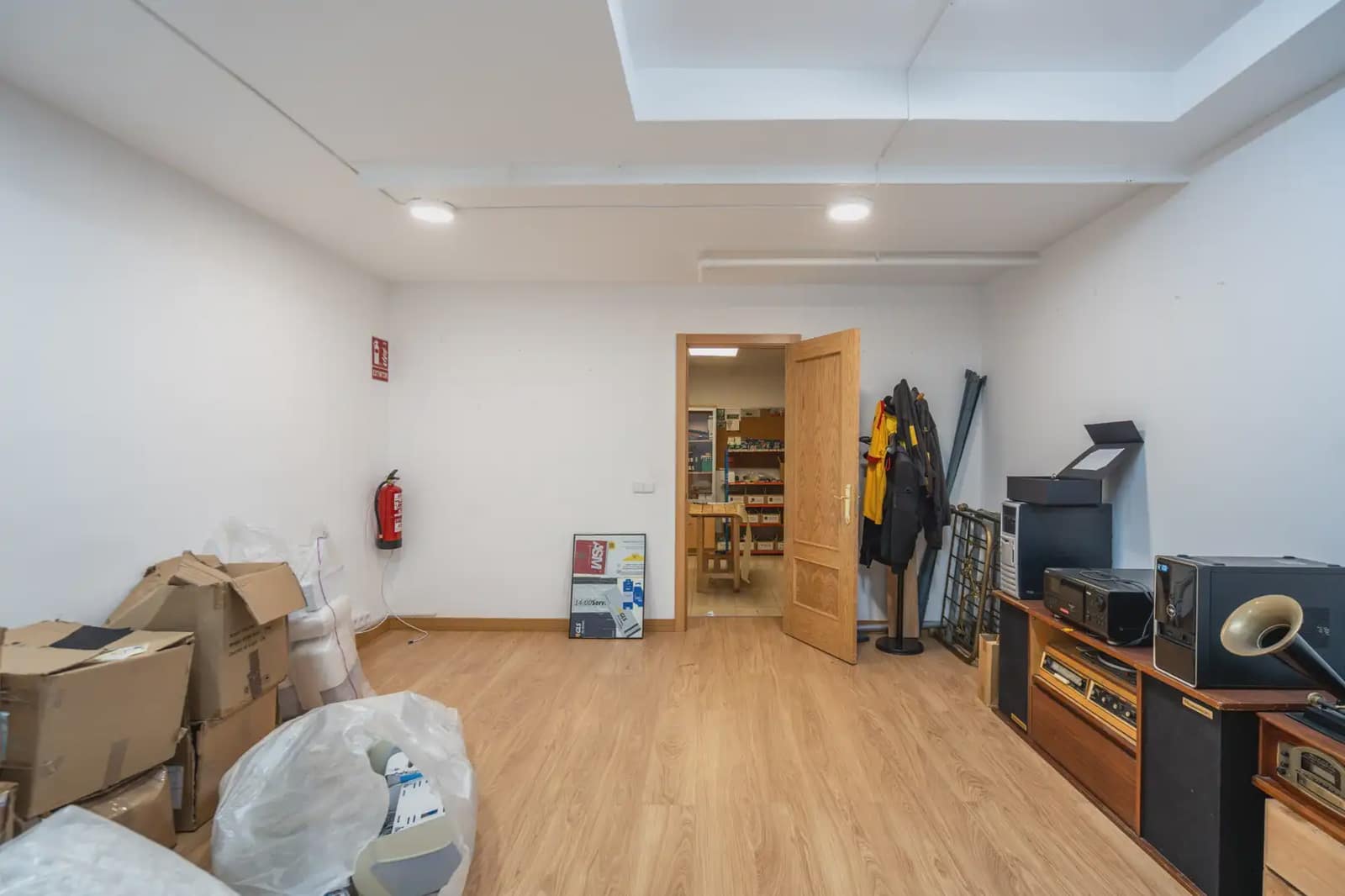 Commercial for sale in Torrelodones - € 360,000 (Ref: 9827522)