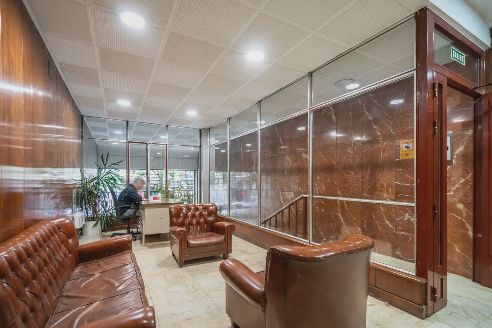 Appartement de 3 chambres à louer à Madrid ville avec garage - 3 500 € (Ref: 9828026)