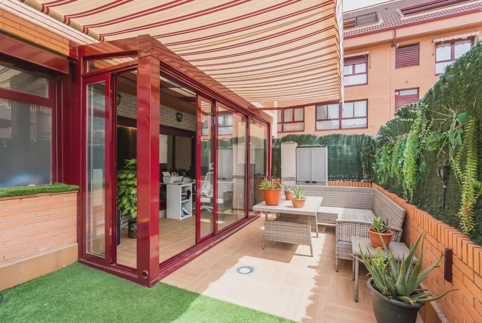Piso de 3 habitaciones en Las Rozas de Madrid en venta con piscina garaje - 695.000 € (Ref: 9838567)