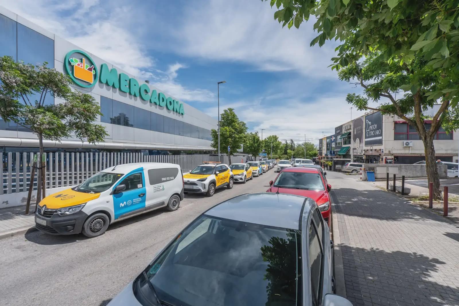 Piso de 3 habitaciones en Las Rozas de Madrid en venta con piscina garaje - 695.000 € (Ref: 9838567)