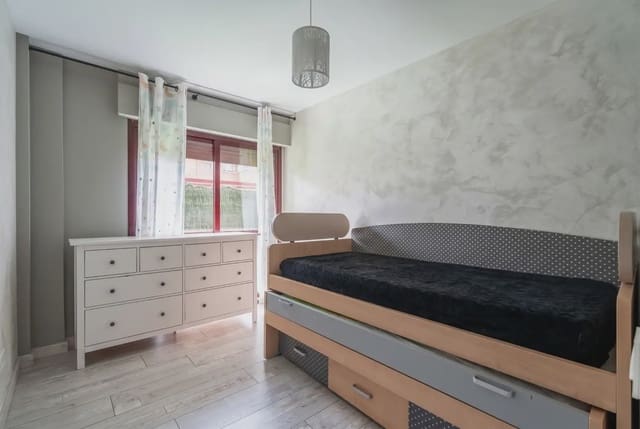 3 Zimmer Wohnung zu verkaufen in Las Rozas de Madrid mit Pool Garage - 650.000 € (Ref: 9838567)