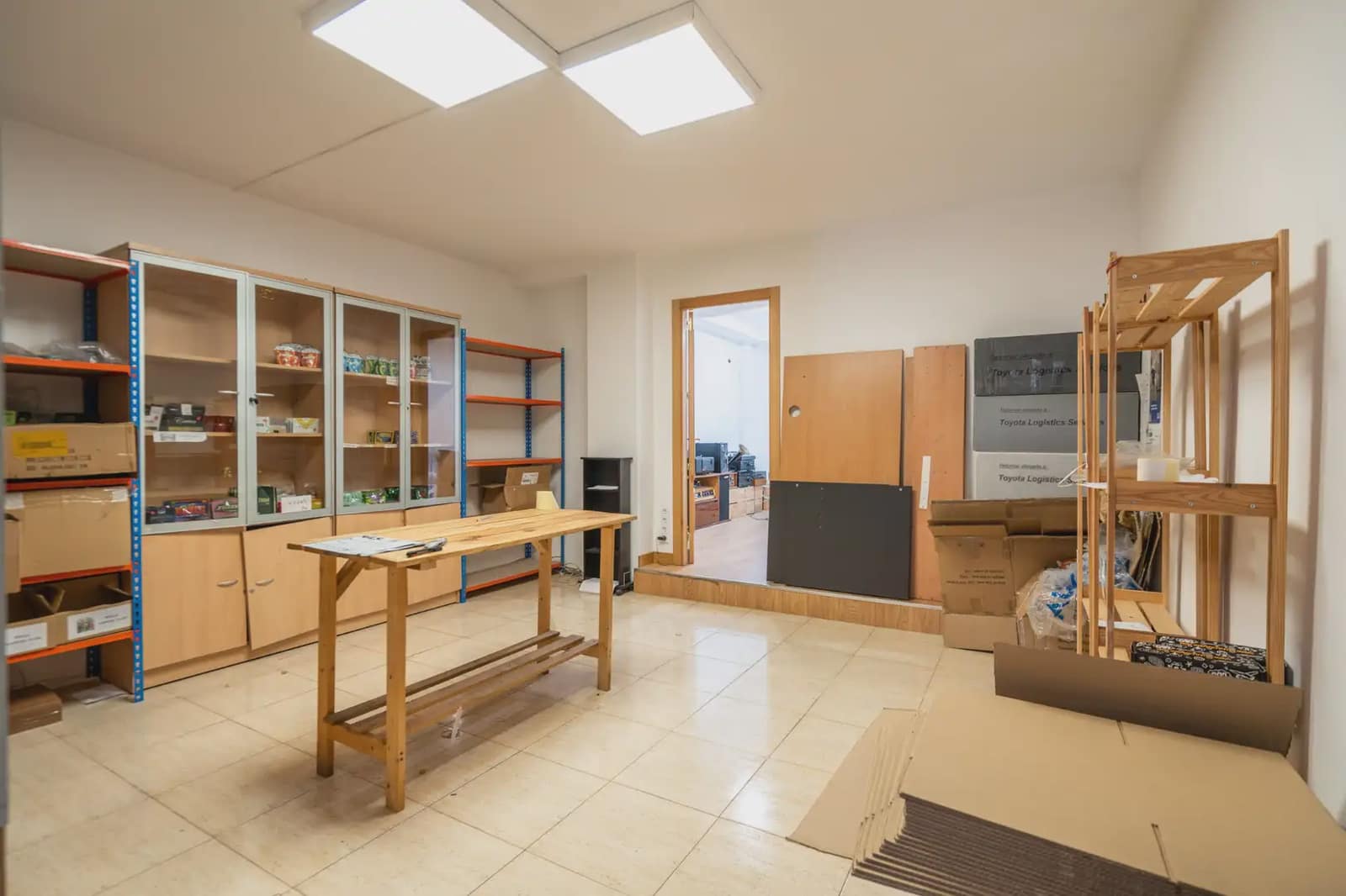 Local Commercial à louer à Torrelodones - 2 000 € (Ref: 9858876)