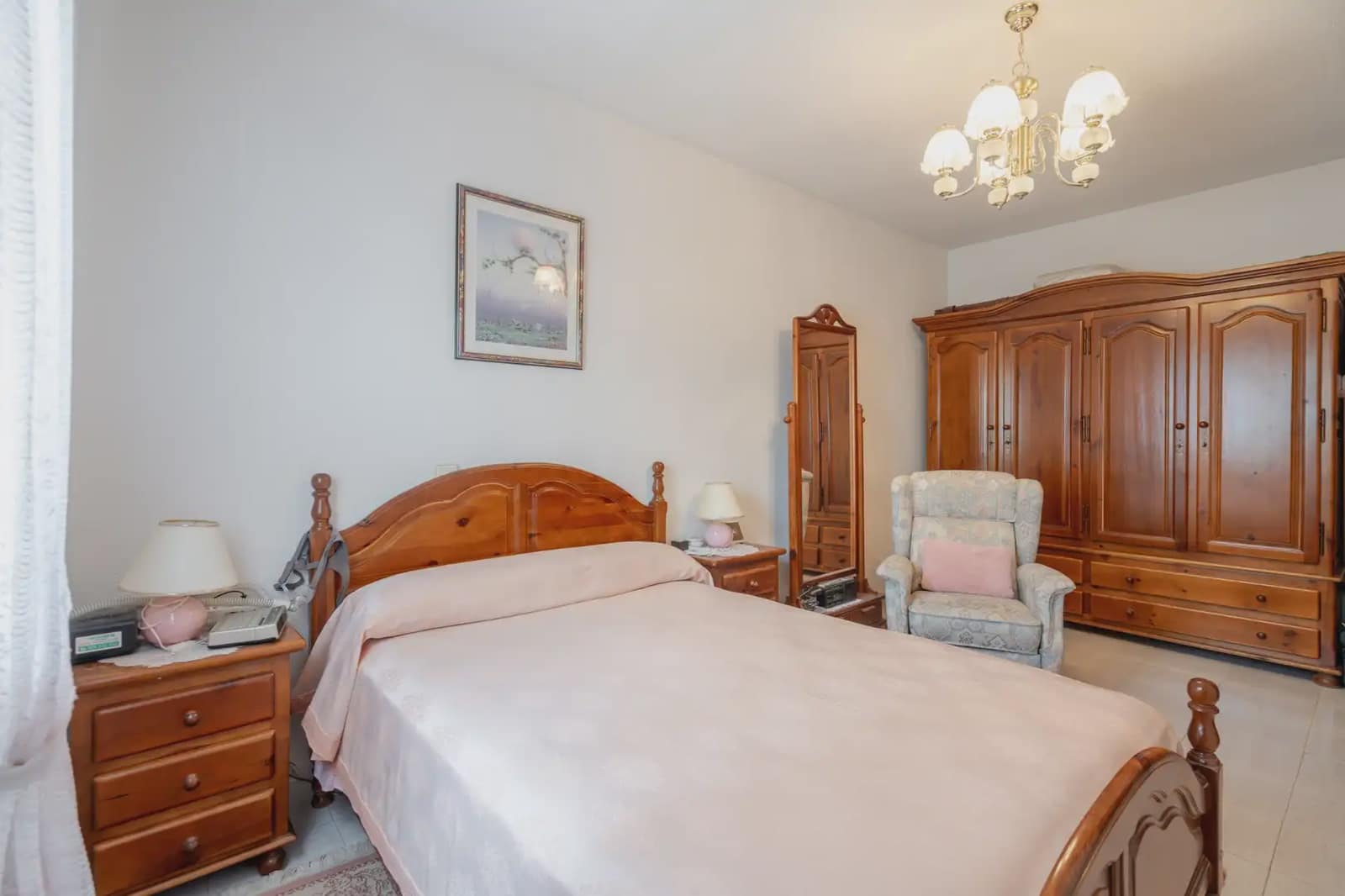 5 bedroom Semi-detached Villa for sale in El Tiemblo with pool - € 249,990 (Ref: 9872283)