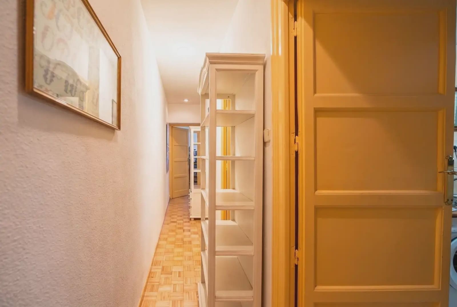 Piso de 5 habitaciones en Madrid ciudad en venta - 790.000 € (Ref: 9893148)