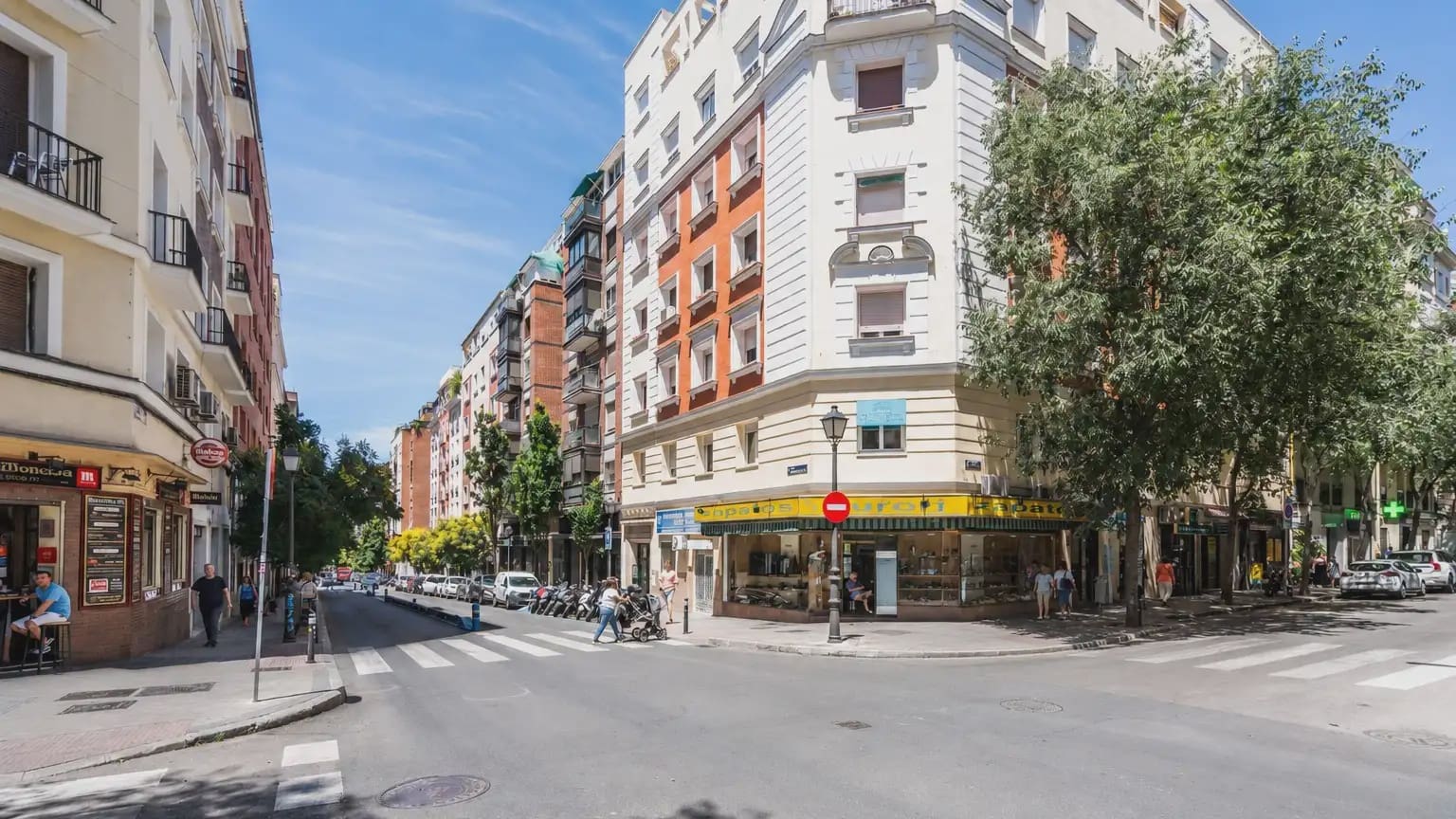 Piso de 5 habitaciones en Madrid ciudad en venta - 790.000 € (Ref: 9893148)
