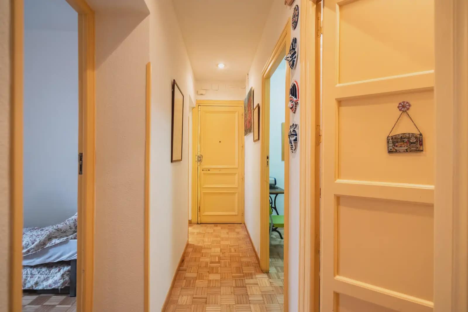 Piso de 5 habitaciones en Madrid ciudad en venta - 790.000 € (Ref: 9893148)