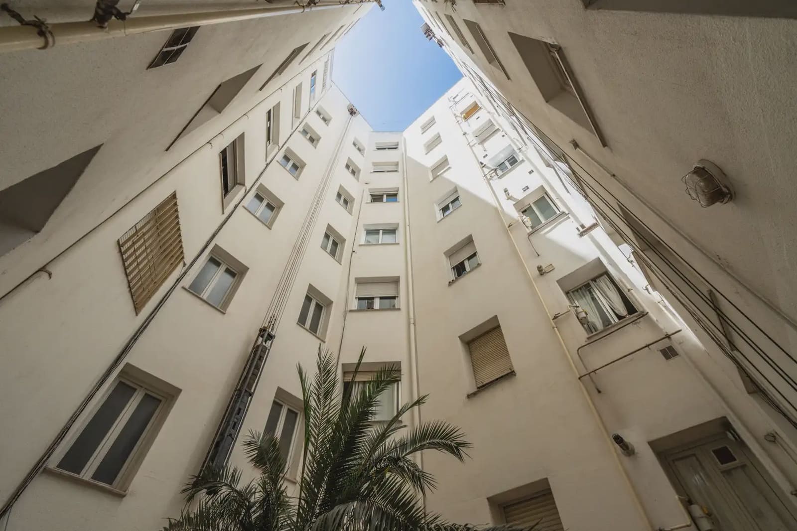 Piso de 5 habitaciones en Madrid ciudad en venta - 790.000 € (Ref: 9893148)