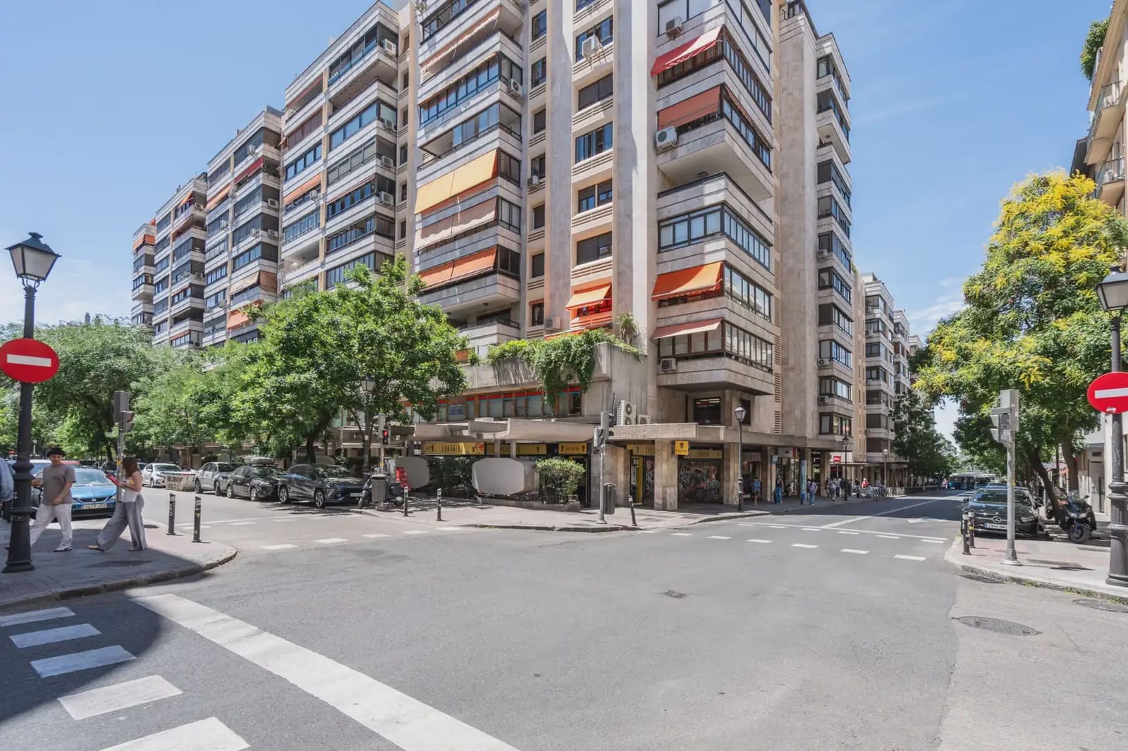 Piso de 5 habitaciones en Madrid ciudad en venta - 790.000 € (Ref: 9893148)