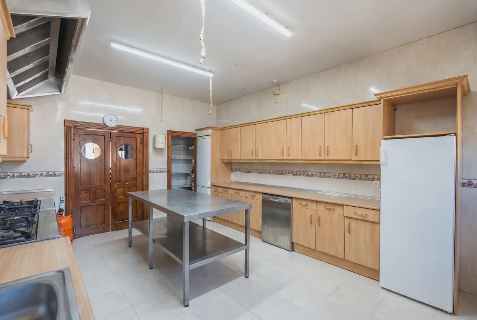 15 bedroom Finca/Country House for sale in Cenicientos - € 750,000 (Ref: 9897287)