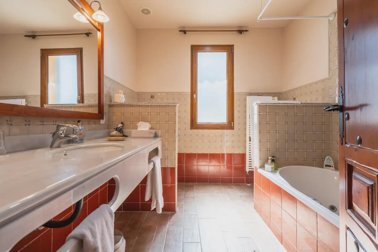 15 bedroom Finca/Country House for sale in Cenicientos - € 750,000 (Ref: 9897287)
