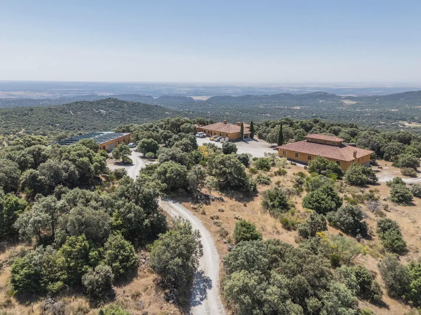15 bedroom Finca/Country House for sale in Cenicientos - € 750,000 (Ref: 9897287)