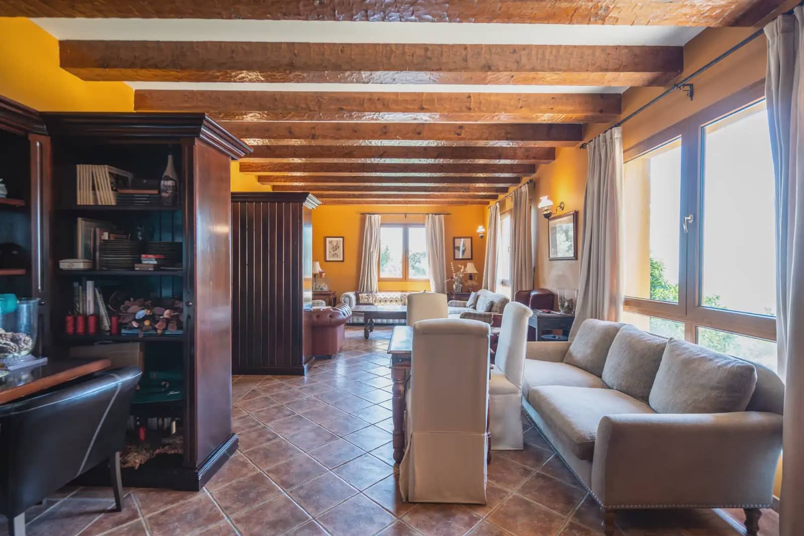 15 bedroom Finca/Country House for sale in Cenicientos - € 750,000 (Ref: 9897287)