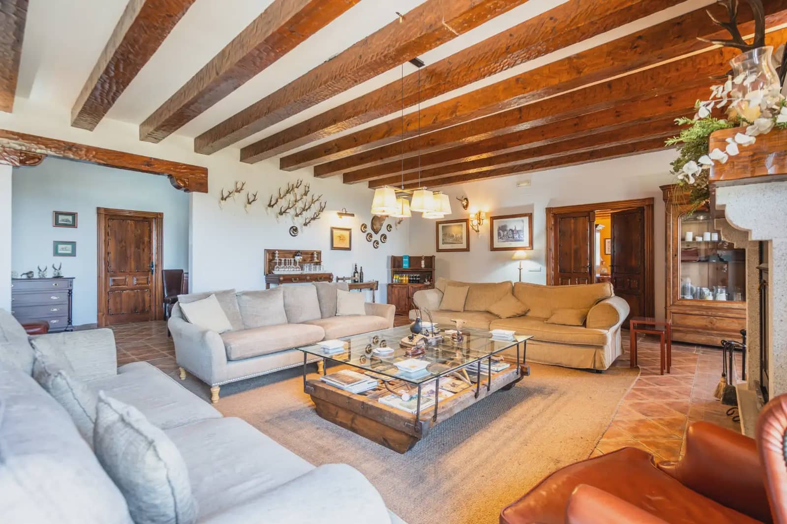 15 bedroom Finca/Country House for sale in Cenicientos - € 750,000 (Ref: 9897287)
