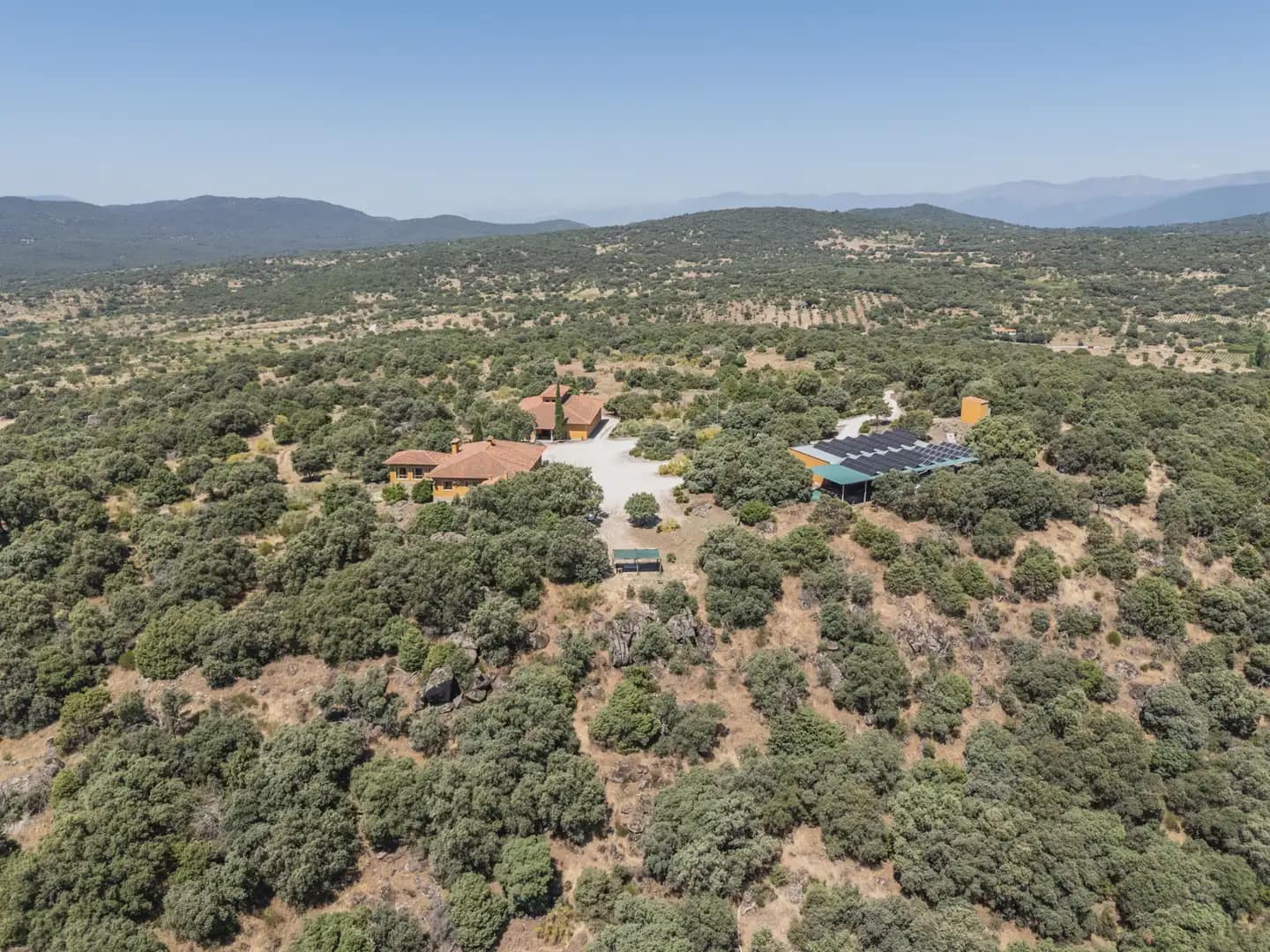 15 bedroom Finca/Country House for sale in Cenicientos - € 750,000 (Ref: 9897287)