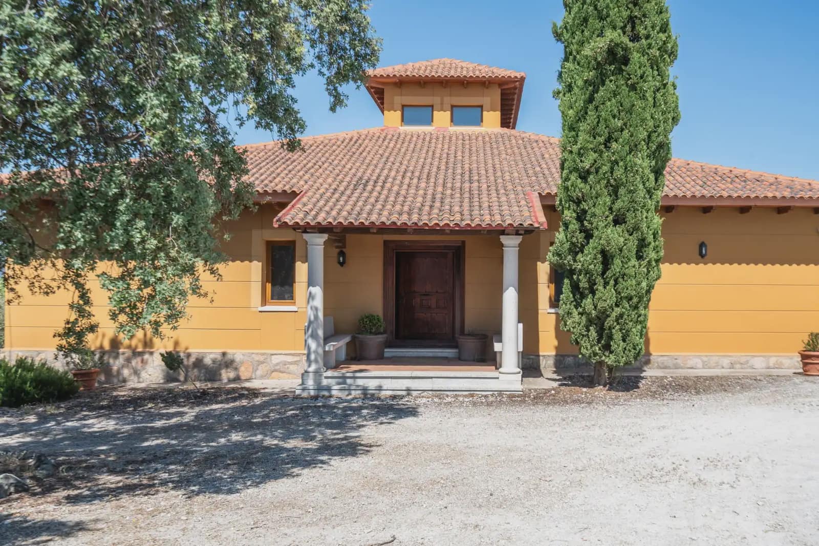 15 bedroom Finca/Country House for sale in Cenicientos - € 750,000 (Ref: 9897287)