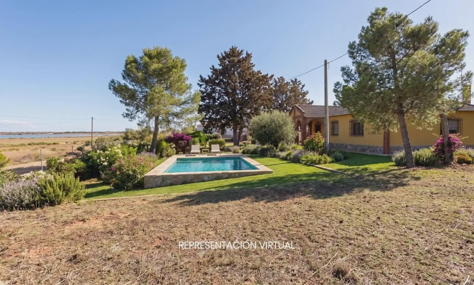 5 sovrum Finca/Hus på landet till salu i Villafranca de los Caballeros med garage - 210 000 € (Ref: 9908958)