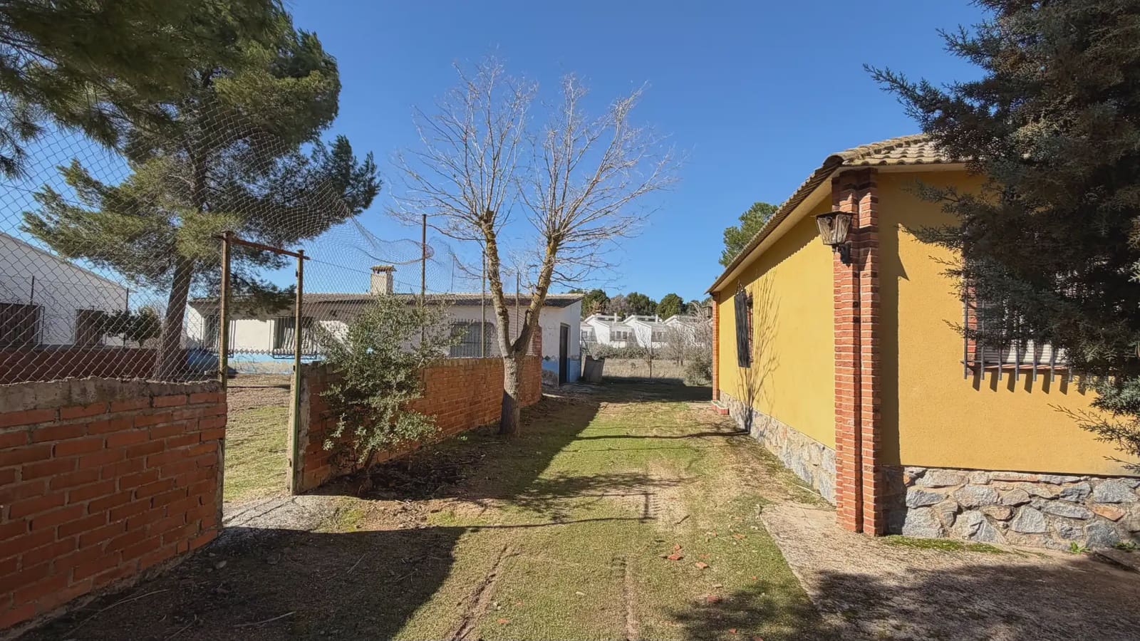 5 sovrum Finca/Hus på landet till salu i Villafranca de los Caballeros med garage - 210 000 € (Ref: 9908958)
