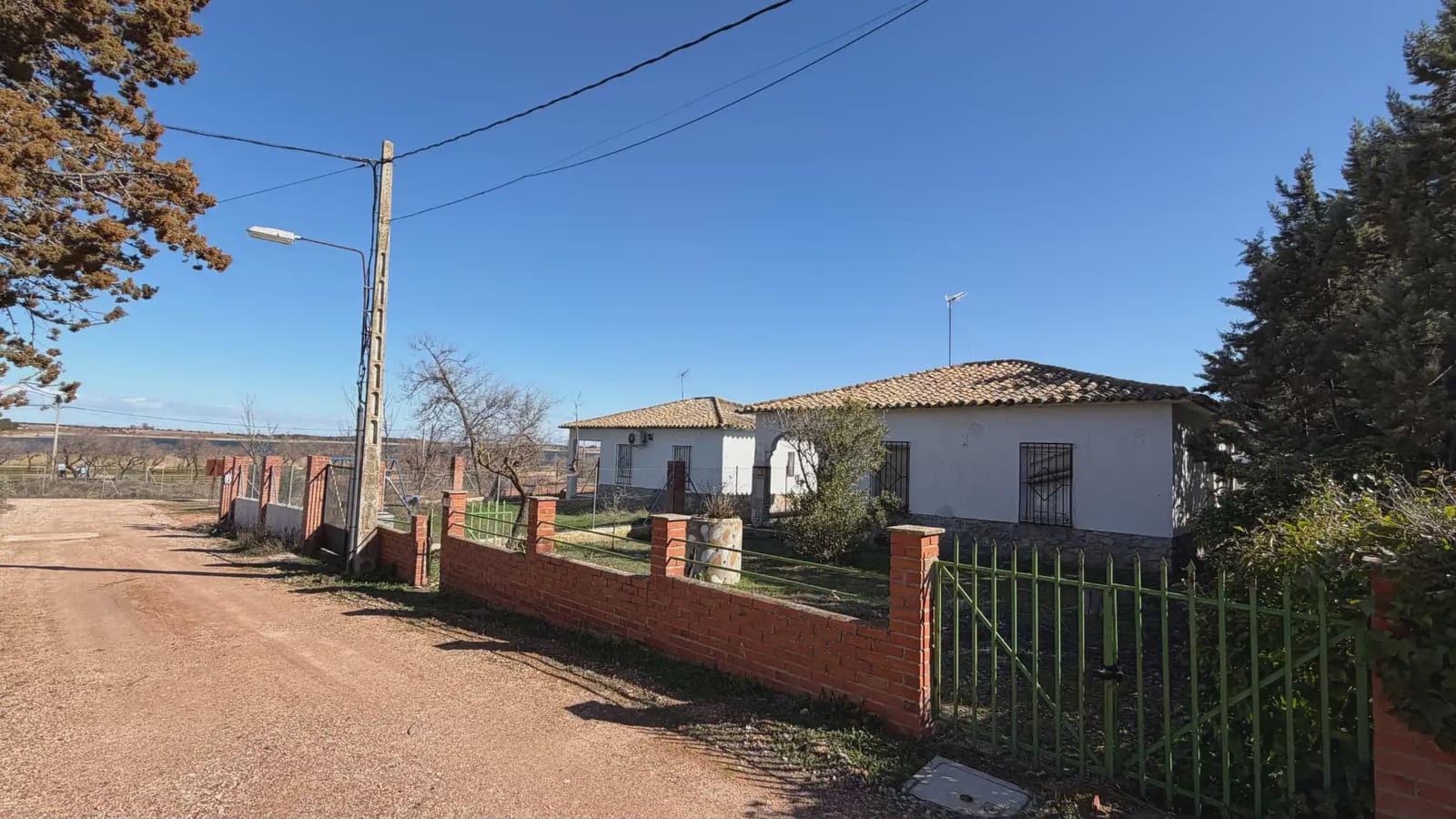 3 sypialnia Willa na sprzedaż w Villafranca de los Caballeros - 115 000 € (Ref: 9908959)
