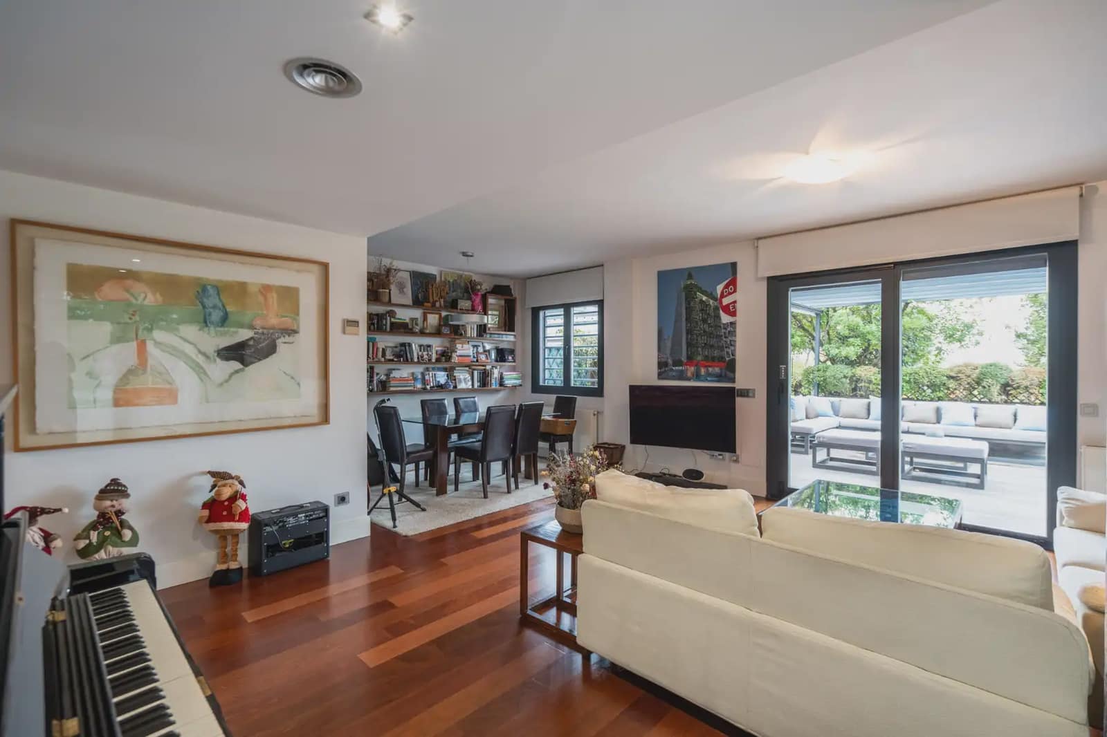 6 sovrum Semi-fristående Villa till salu i Las Rozas de Madrid med pool garage - 1 190 000 € (Ref: 9912247)