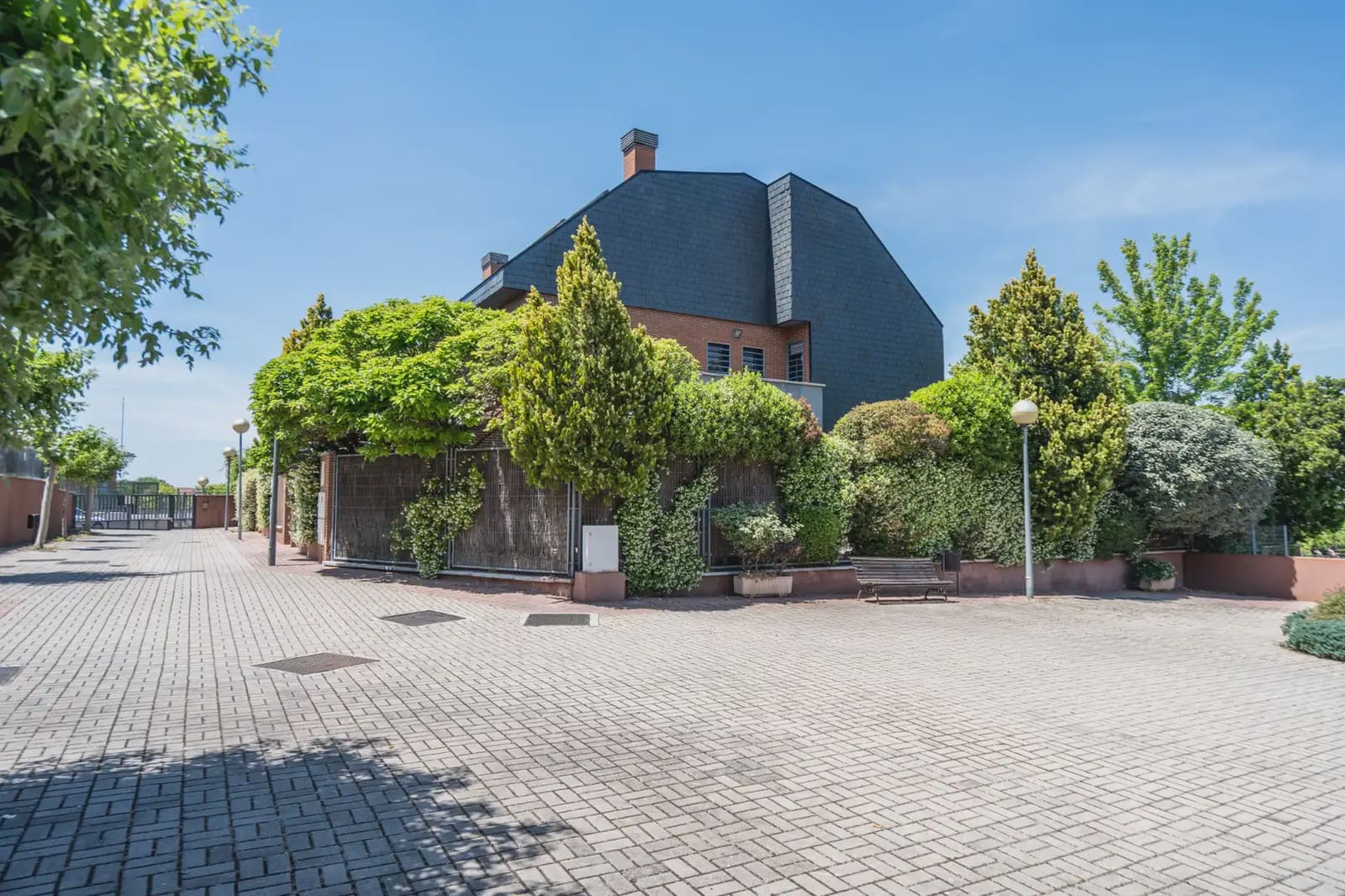 6 sovrum Semi-fristående Villa till salu i Las Rozas de Madrid med pool garage - 1 190 000 € (Ref: 9912247)