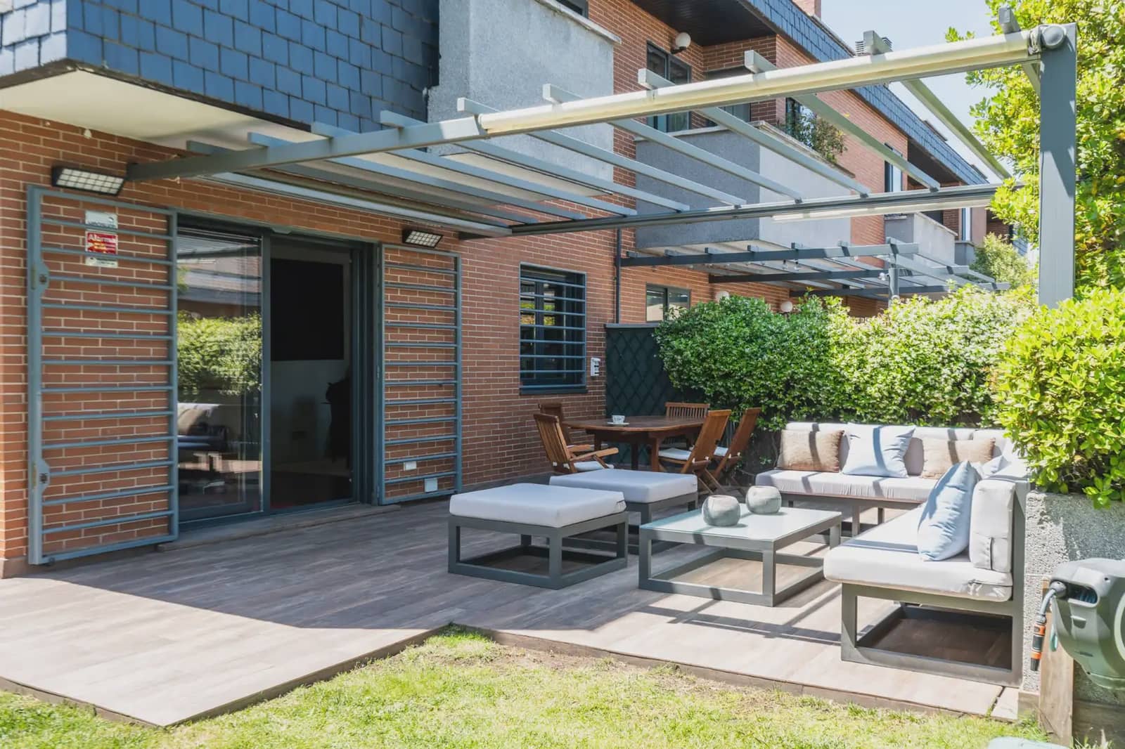 6 sovrum Semi-fristående Villa till salu i Las Rozas de Madrid med pool garage - 1 190 000 € (Ref: 9912247)