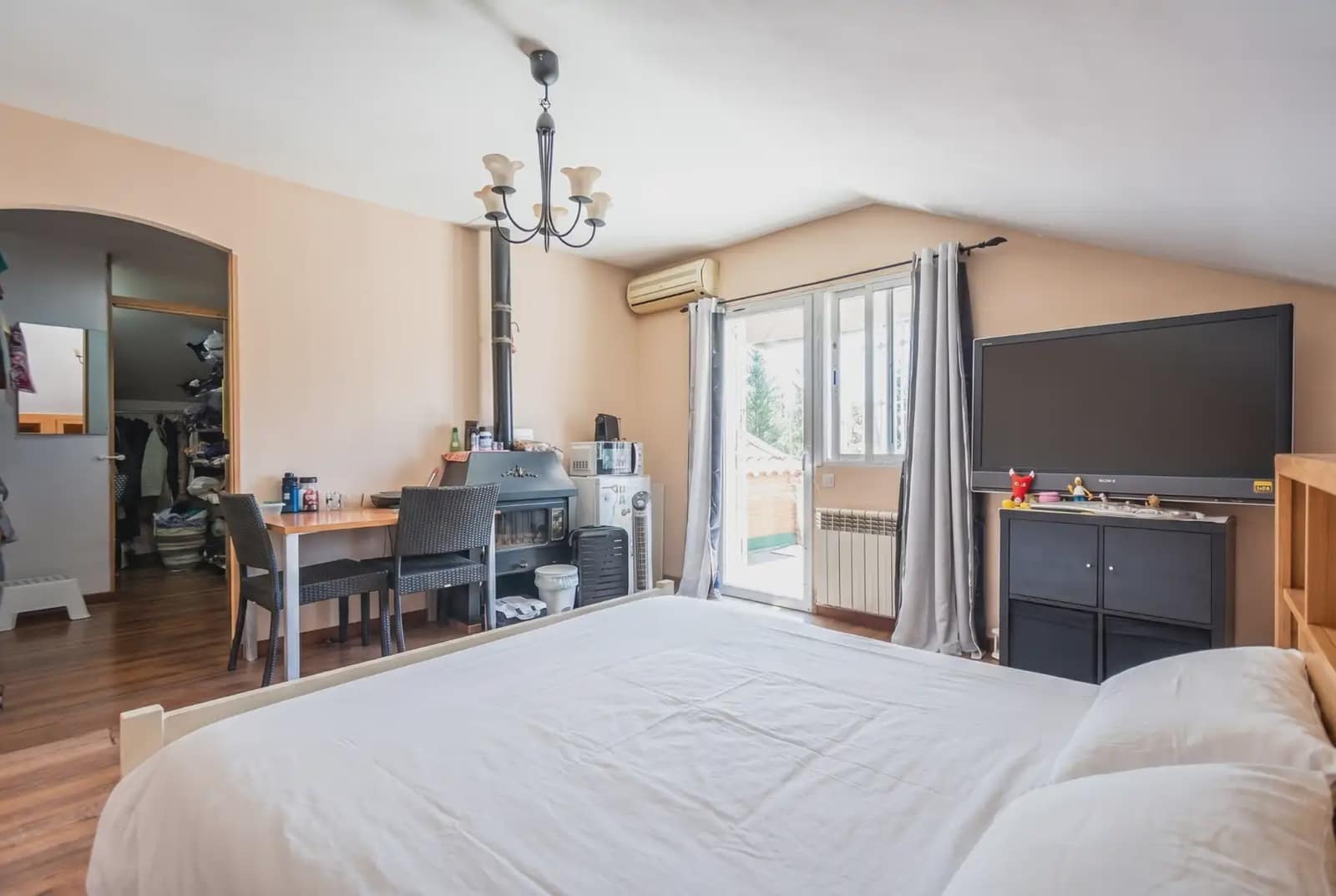 12 bedroom Villa for sale in Rivas-Vaciamadrid with pool garage - € 1,200,000 (Ref: 9916264)