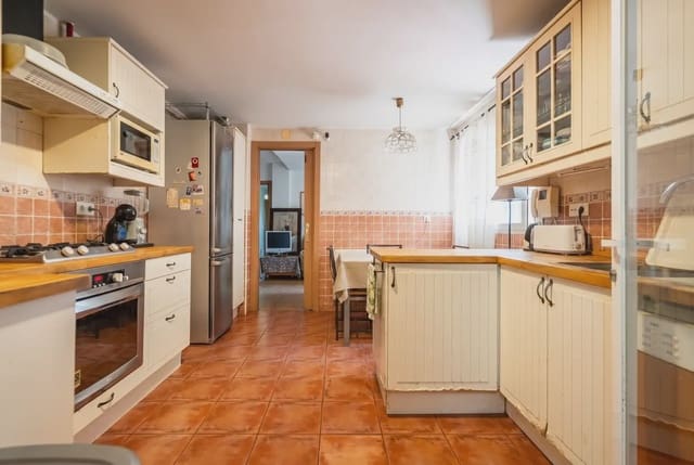 12 bedroom Villa for sale in Rivas-Vaciamadrid with pool garage - € 1,200,000 (Ref: 9916264)