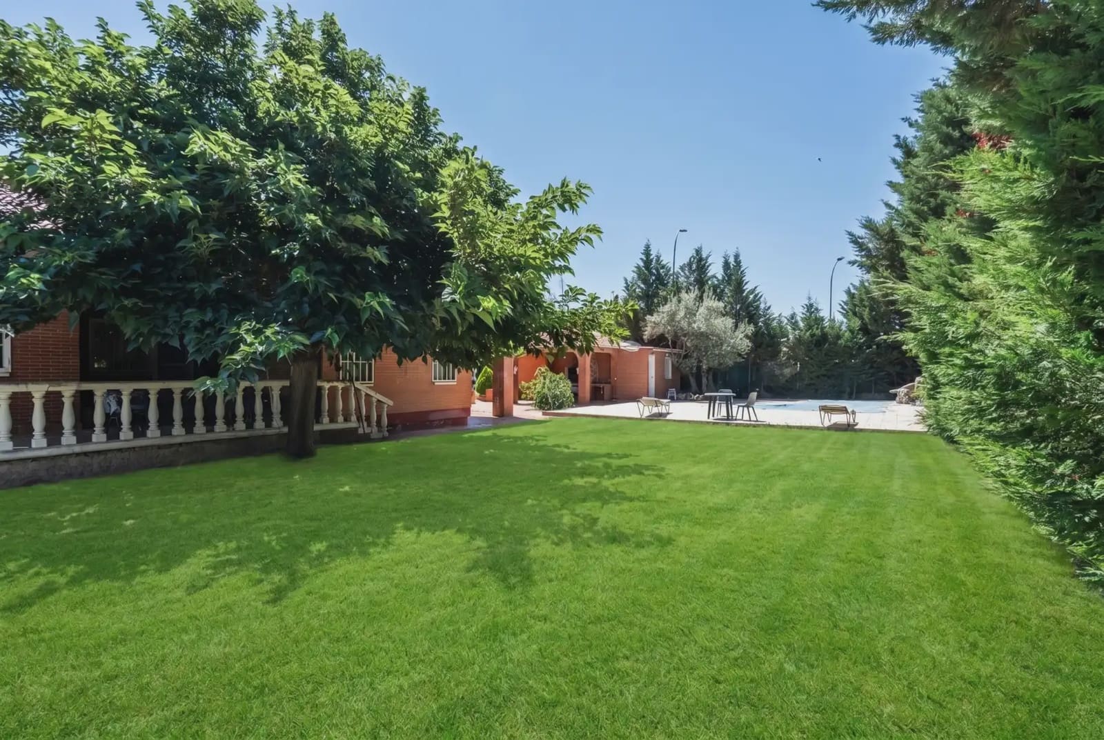 12 bedroom Villa for sale in Rivas-Vaciamadrid with pool garage - € 1,200,000 (Ref: 9916264)