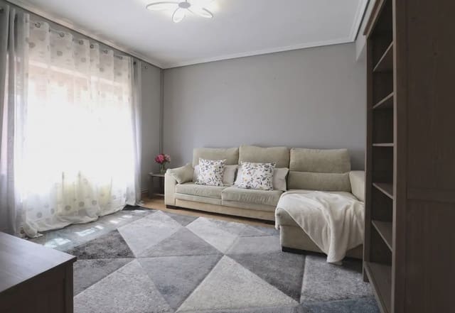 6 chambre Finca/Maison de Campagne à vendre à Cerrazo, Reocín avec garage - 560 000 € (Ref: 9948397)