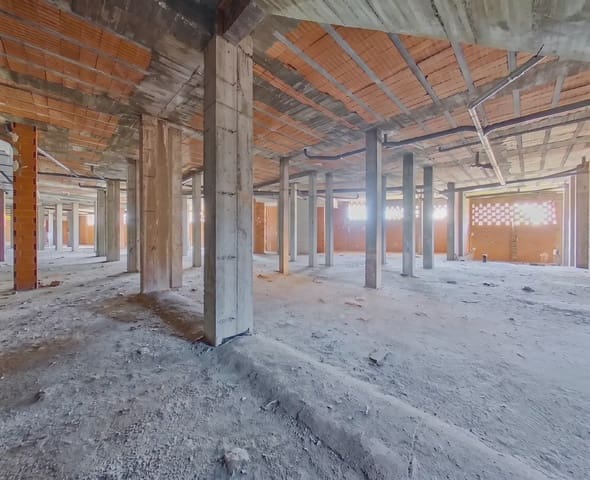 Gewerbe zu vermieten in Parla - 12.070 € (Ref: 9953085)