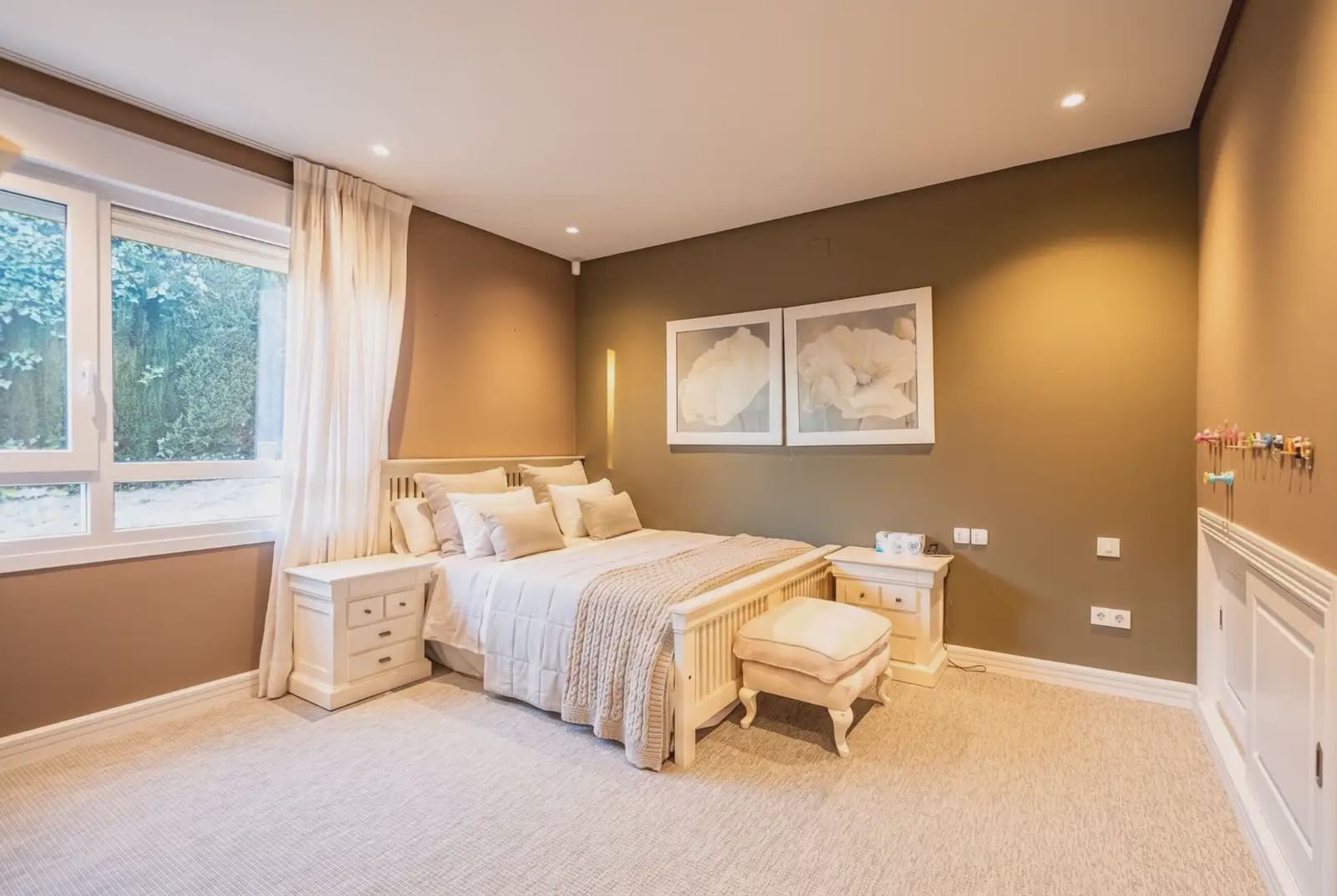 5 slaapkamer Villa te koop in Las Rozas de Madrid met zwembad garage - € 2.200.000 (Ref: 9953247)