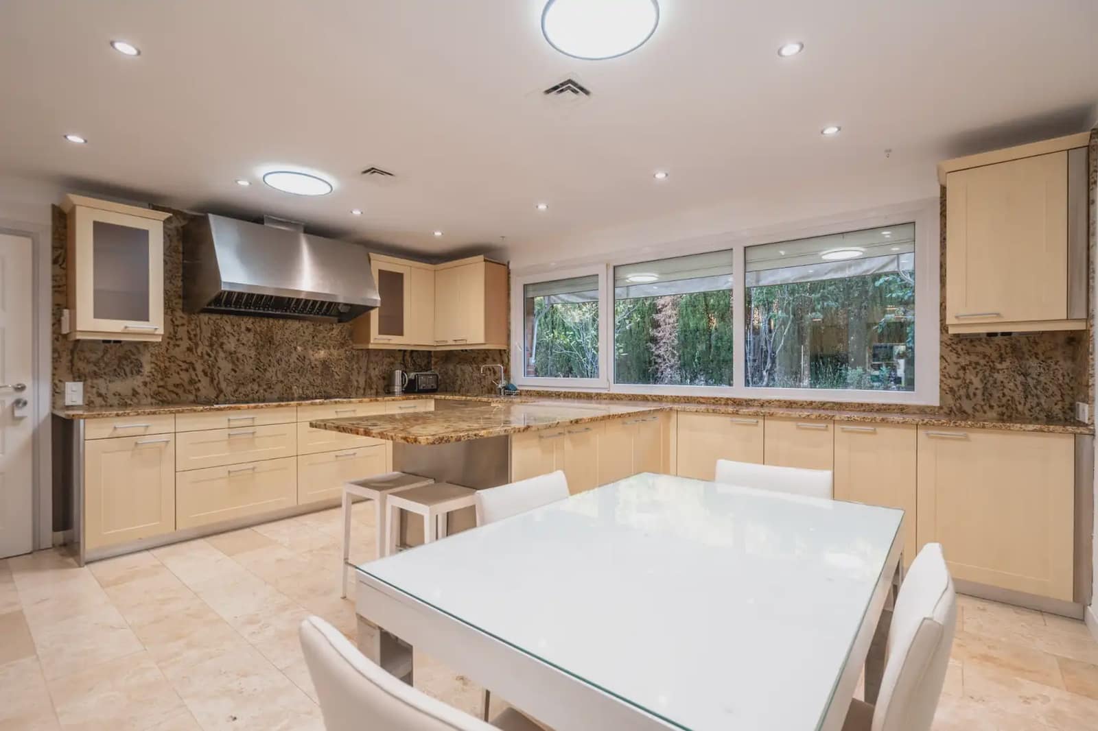 5 slaapkamer Villa te koop in Las Rozas de Madrid met zwembad garage - € 2.200.000 (Ref: 9953247)