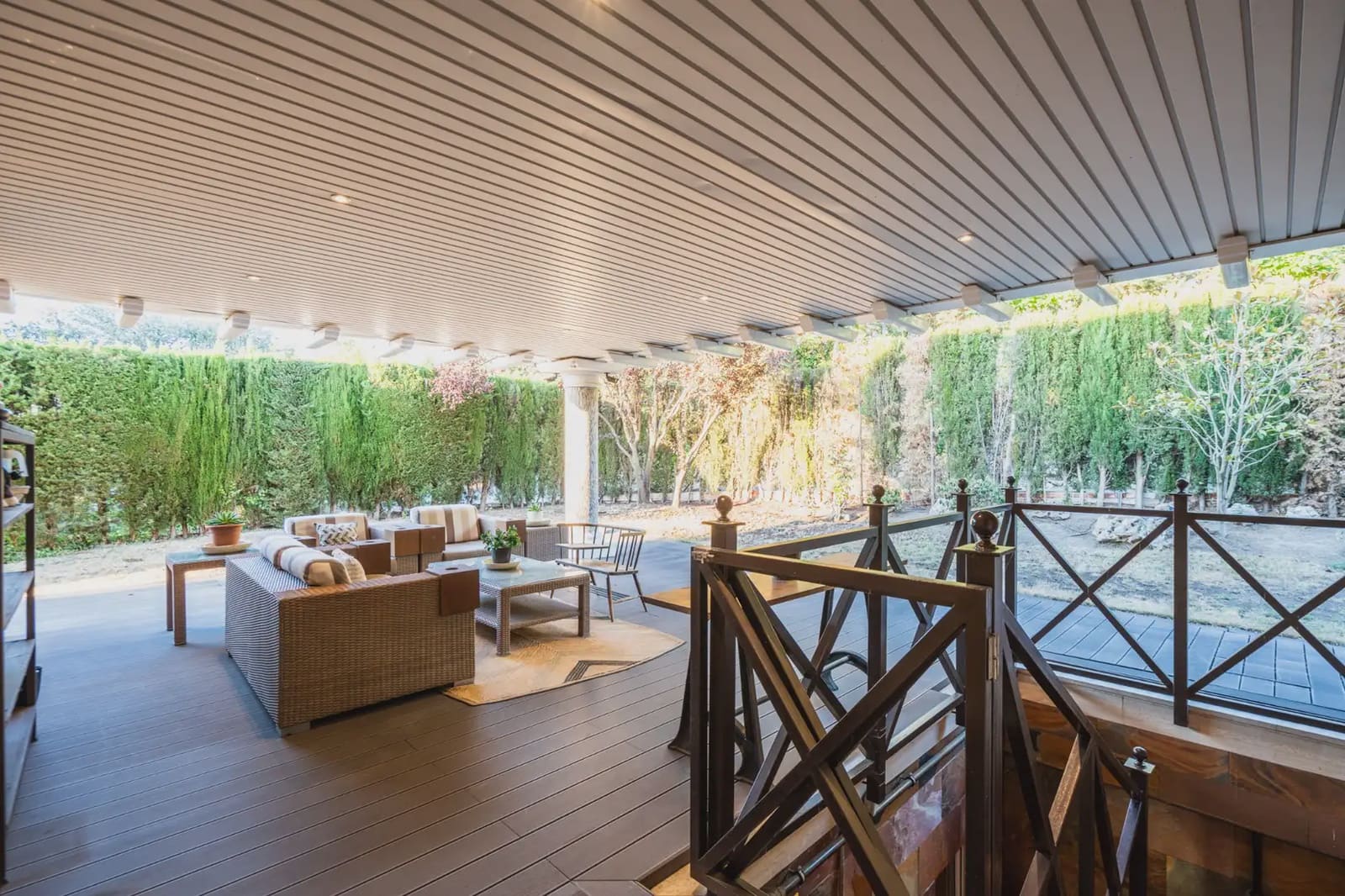 5 slaapkamer Villa te koop in Las Rozas de Madrid met zwembad garage - € 2.200.000 (Ref: 9953247)