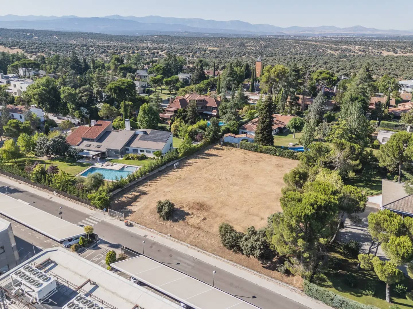 Building Plot for sale in Madrid city - € 1,600,000 (Ref: 9956345)