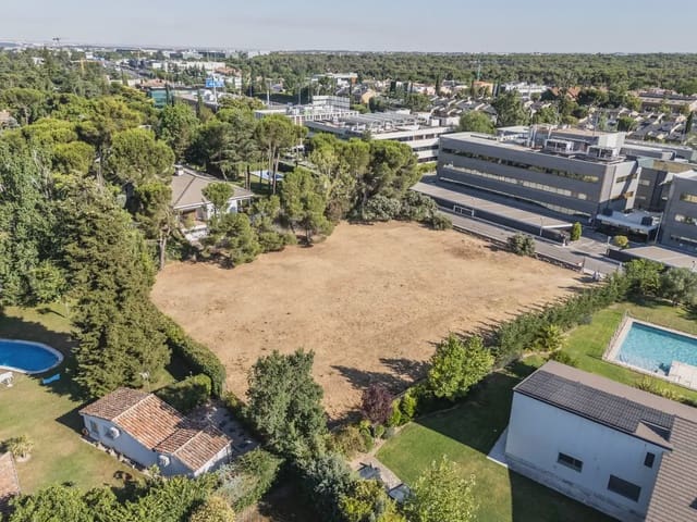 Building Plot for sale in El Plantío, Madrid city - € 1,600,000 (Ref: 9956345)
