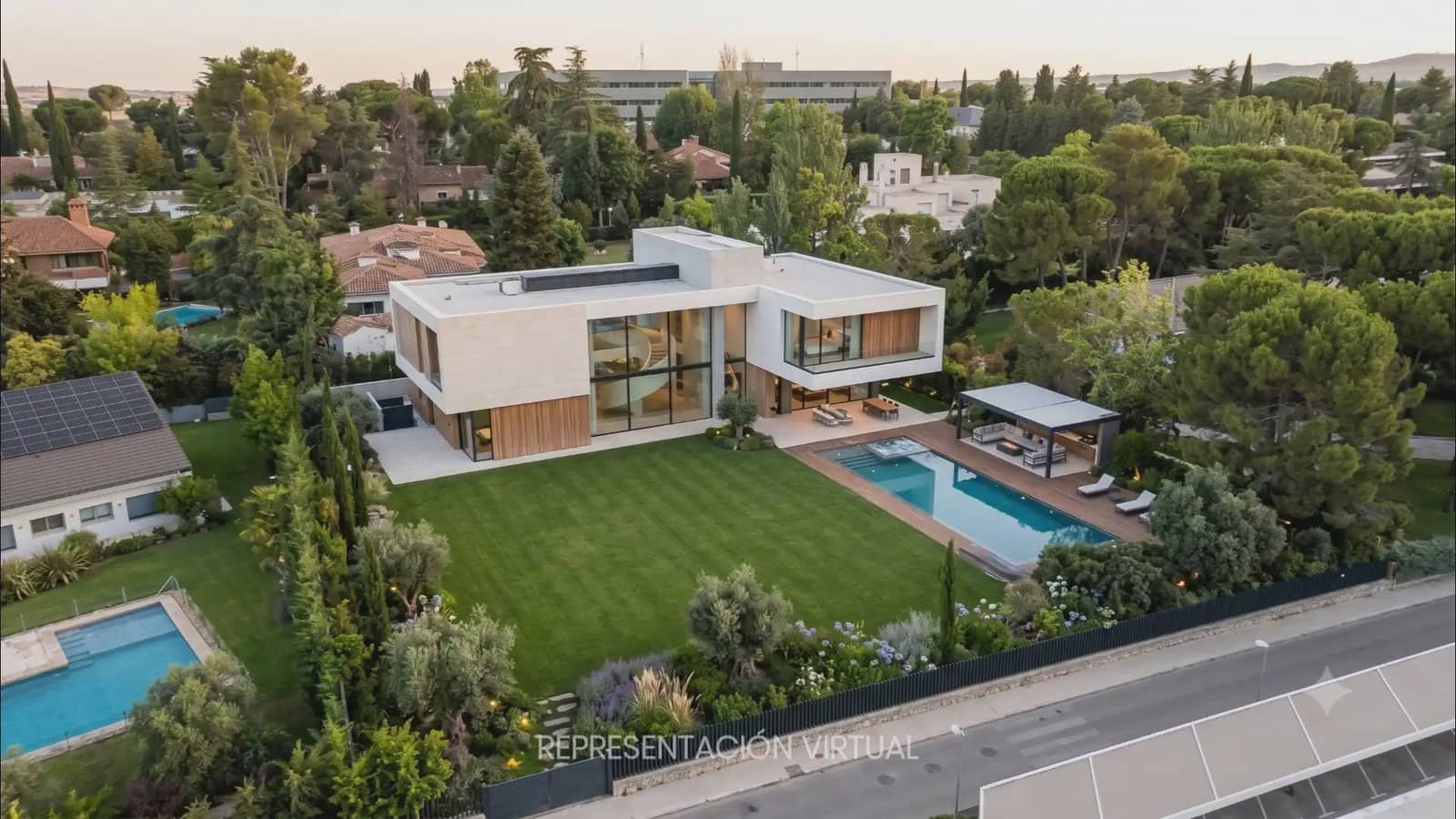 Building Plot for sale in Madrid city - € 1,600,000 (Ref: 9956345)