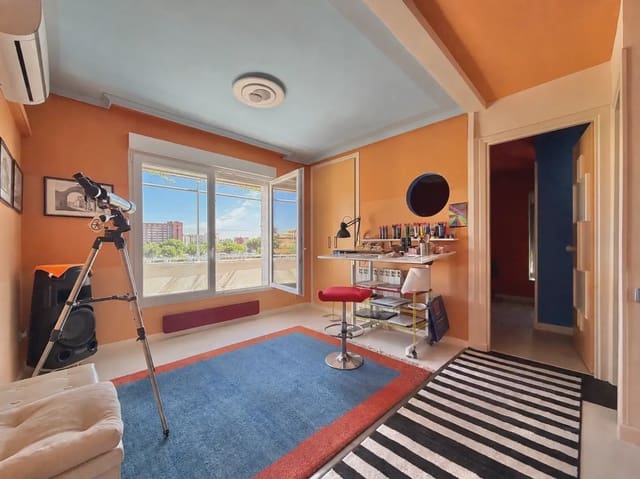 4 chambre Appartement à vendre à Portazgo, Madrid ville - 480 000 € (Ref: 9965701)