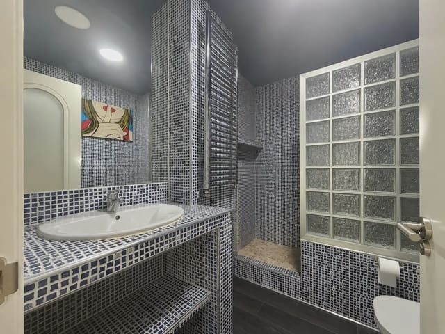 4 chambre Appartement à vendre à Portazgo, Madrid ville - 480 000 € (Ref: 9965701)