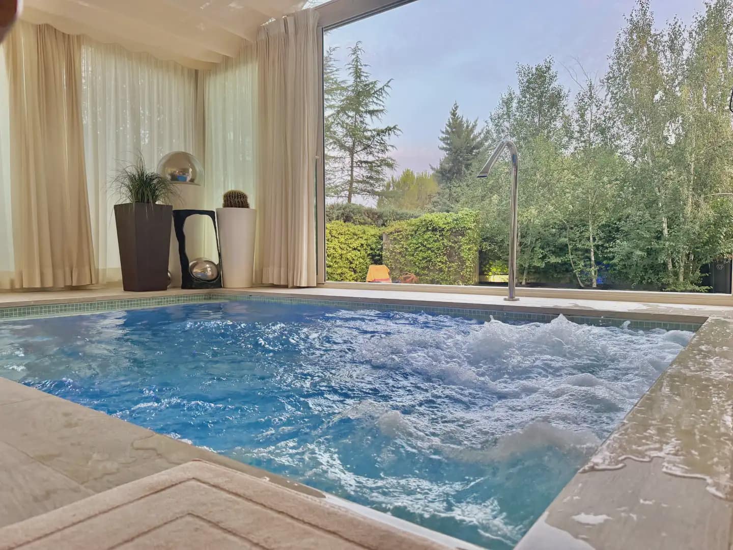 4 bedroom Villa for sale in Galapagar with pool garage - € 995,000 (Ref: 9976158)