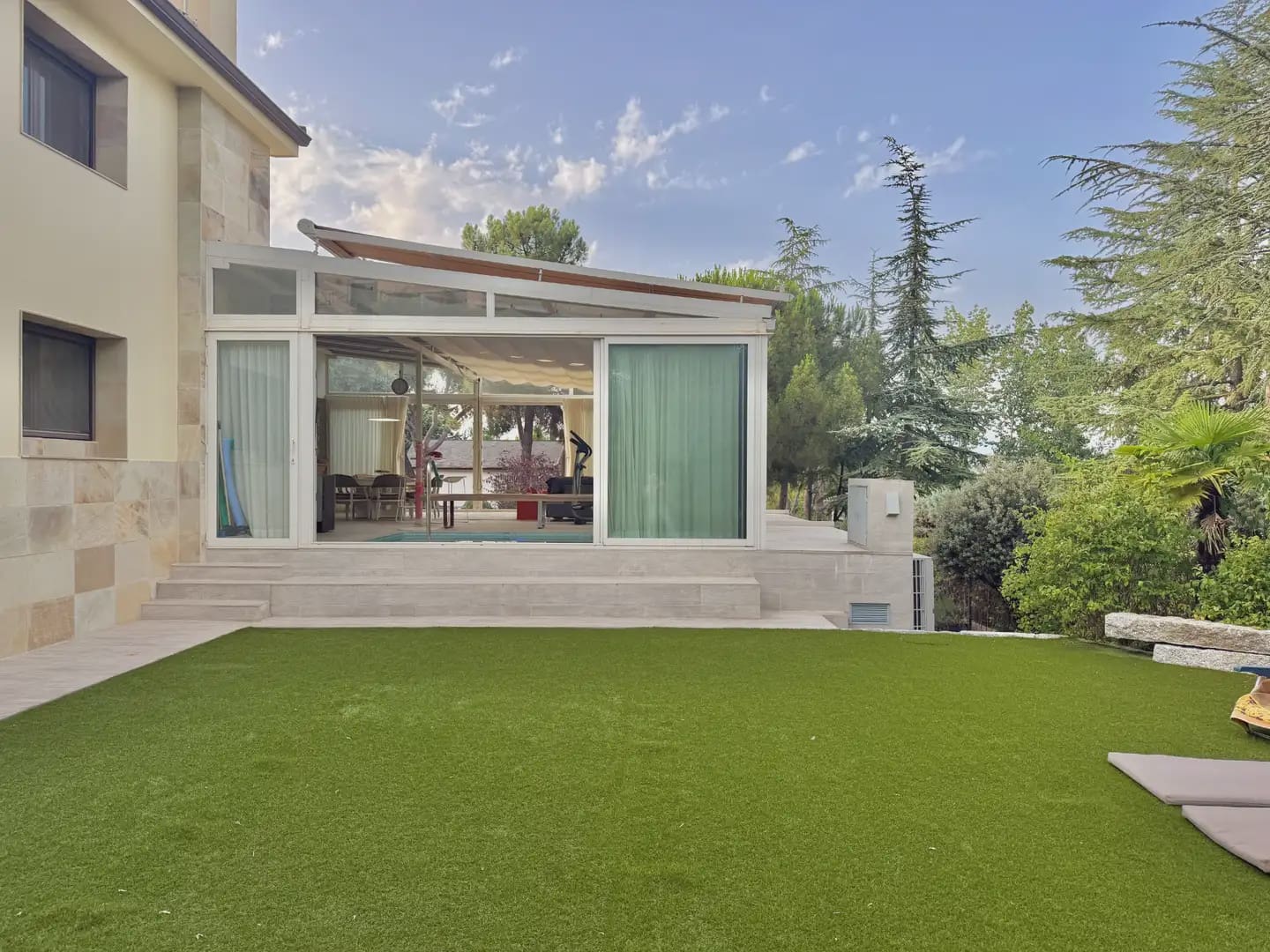 4 bedroom Villa for sale in Galapagar with pool garage - € 995,000 (Ref: 9976158)