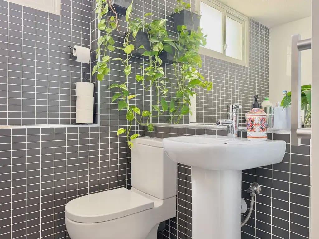 4 soverom Kjedet enebolig til salgs i Ugena med svømmebasseng garasje - € 390 000 (Ref: 9987343)