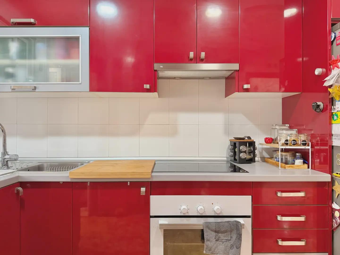 4 soverom Kjedet enebolig til salgs i Ugena med svømmebasseng garasje - € 390 000 (Ref: 9987343)