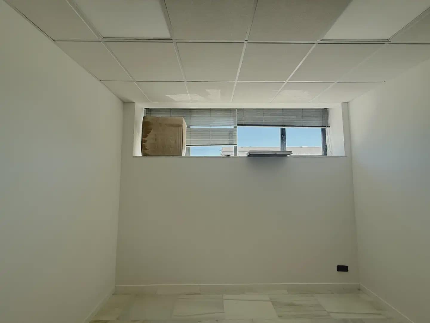 Erhverv til salg i Las Rozas de Madrid - € 110.000 (Ref: 9999426)