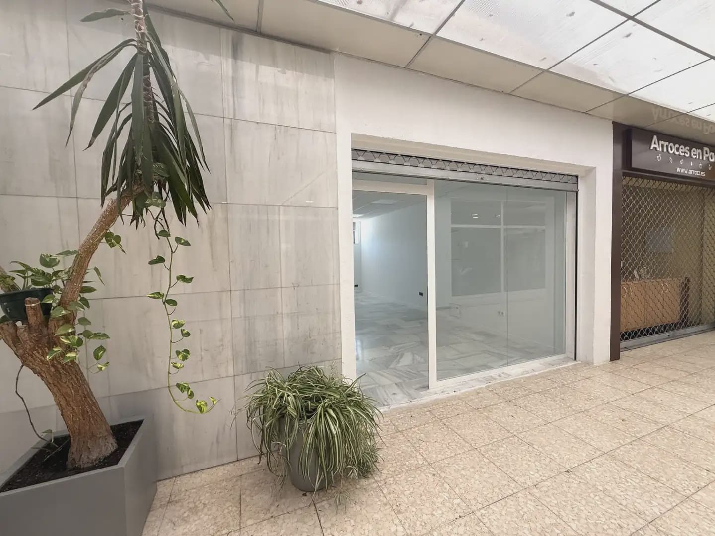 Erhverv til salg i Las Rozas de Madrid - € 110.000 (Ref: 9999426)