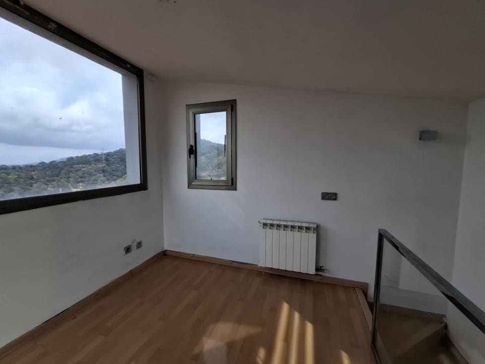 3 soveværelse Villa til salg i Sant Fost de Campsentelles med swimmingpool garage - € 410.000 (Ref: 9009347)